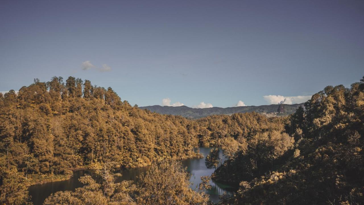 Cardinal Glamping Hotel Guatapé Buitenkant foto