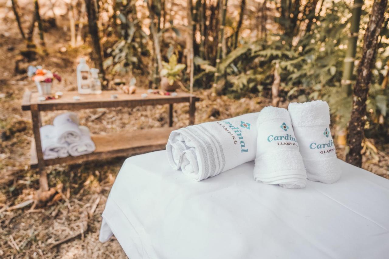 Cardinal Glamping Hotel Guatapé Buitenkant foto