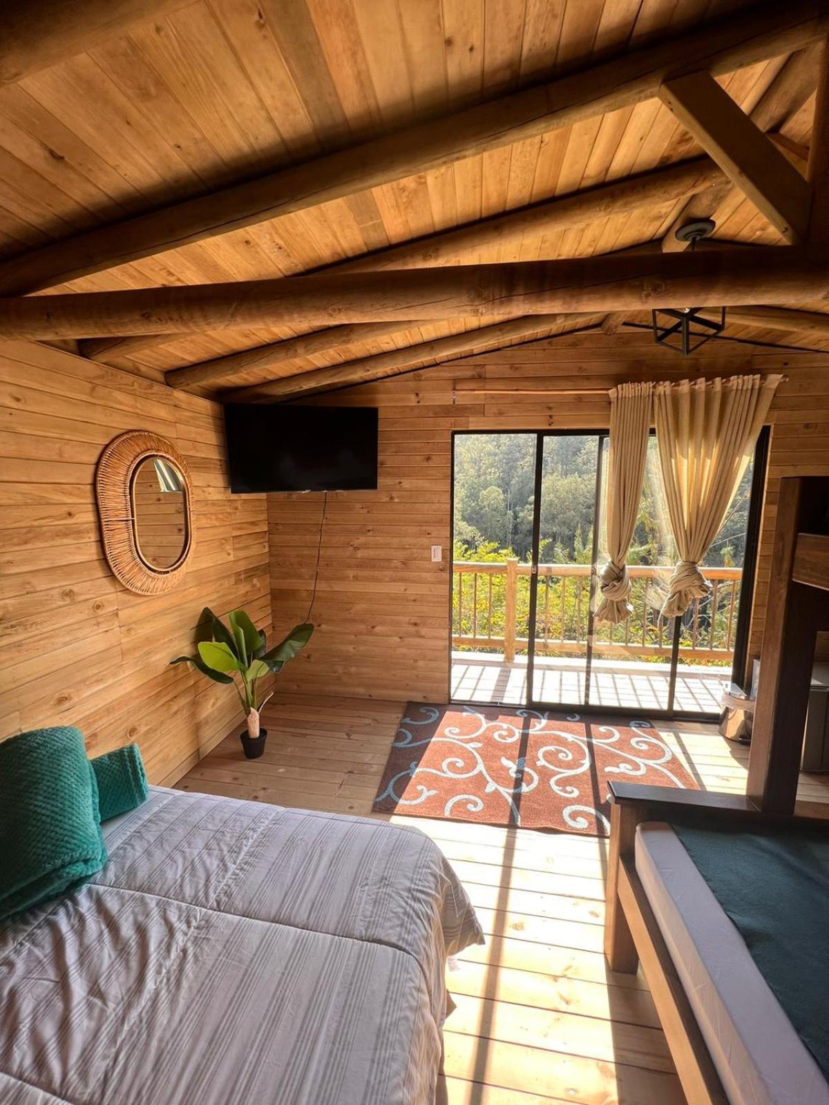 Cardinal Glamping Hotel Guatapé Buitenkant foto